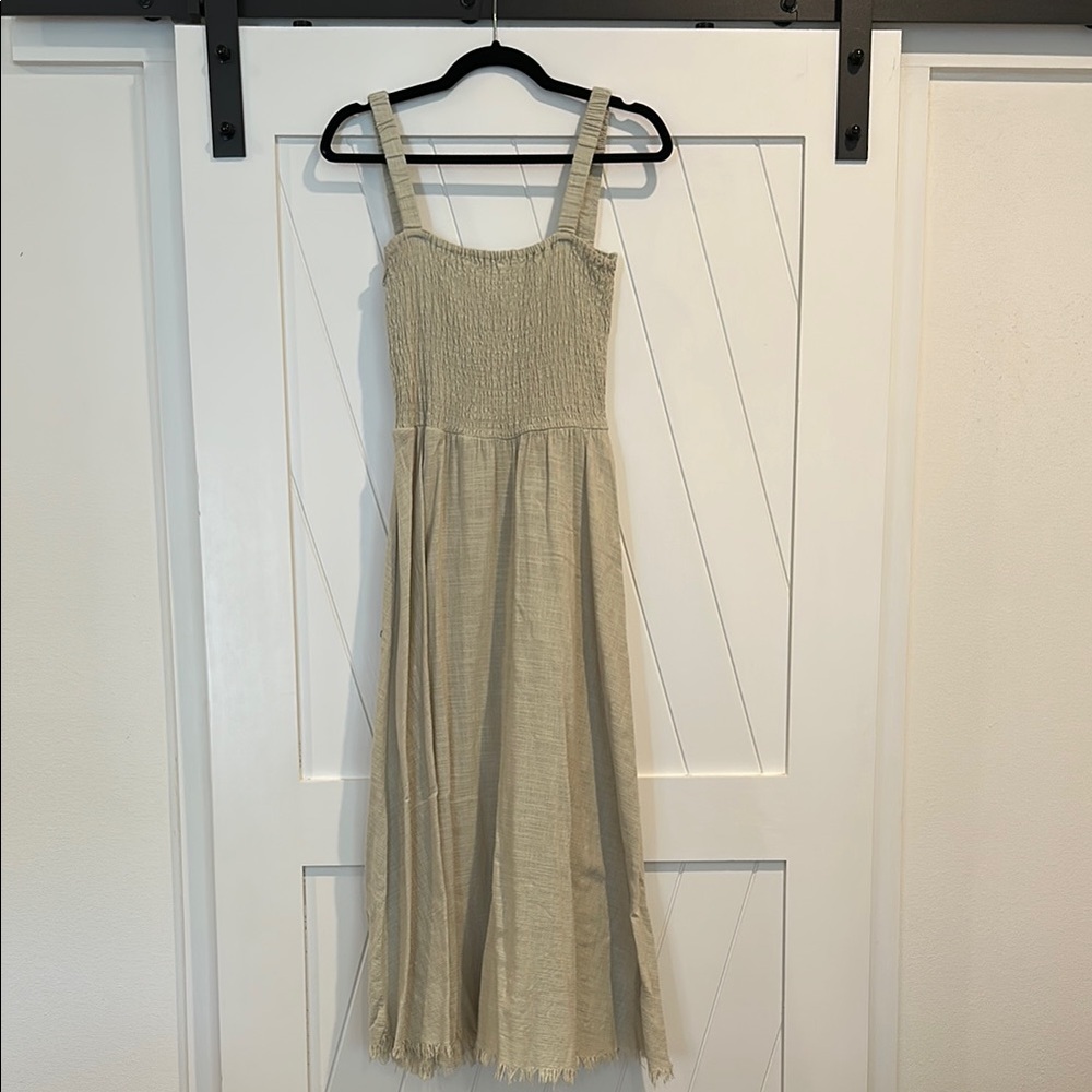 Zara light green midi dress with cutout back